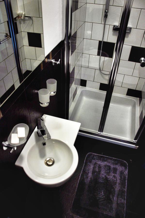 Hotel Klondaik Corner Warka Extérieur photo