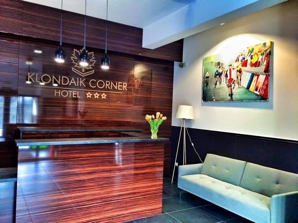 Hotel Klondaik Corner Warka Extérieur photo